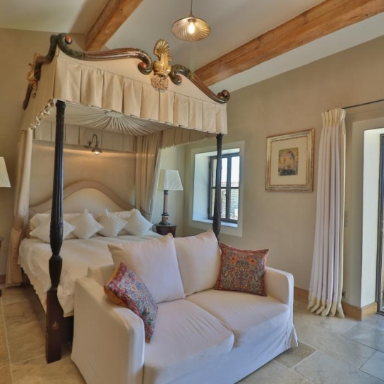  Laurent ALIAGA L'Expert Immobilier : Domain / Estate | GORDES (84220) | 649 m2 | 12 750 000 € 