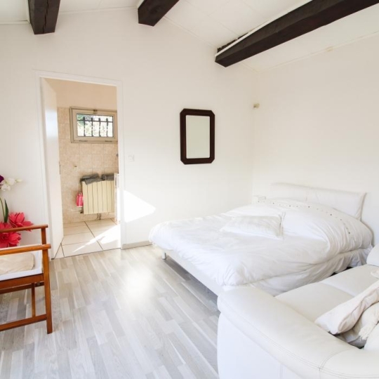  Laurent ALIAGA L'Expert Immobilier : House | NIMES (30900) | 240 m2 | 726 000 € 