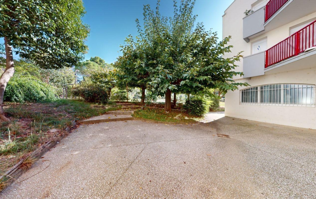 Laurent ALIAGA L'Expert Immobilier : Office | SAINT-MATHIEU-DE-TREVIERS (34270) | 25 m2 | 550 € 
