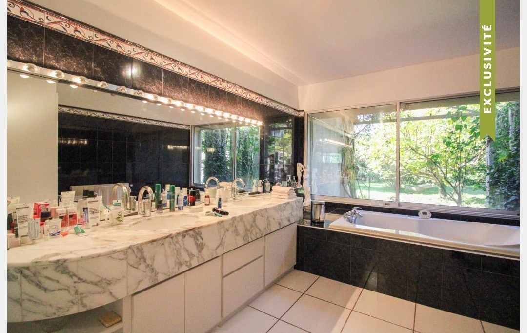 Laurent ALIAGA L'Expert Immobilier : House | NIMES (30900) | 240 m2 | 726 000 € 