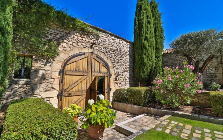 Laurent ALIAGA L'Expert Immobilier : Domain / Estate | GORDES (84220) | 649 m2 | 12 750 000 € 