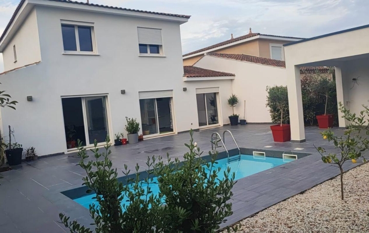 Villa LE CRES 123 m2 415 000 € Villa LE CRES 123 m2 415 000 €